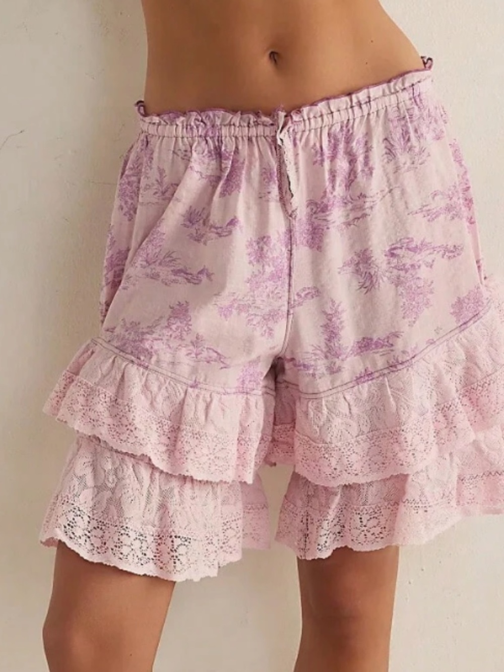 Boho Floral Print Stretchy Waist Tiered Lace Shorts - Picture 5 of 12